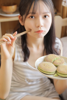 蒙娜小魔女